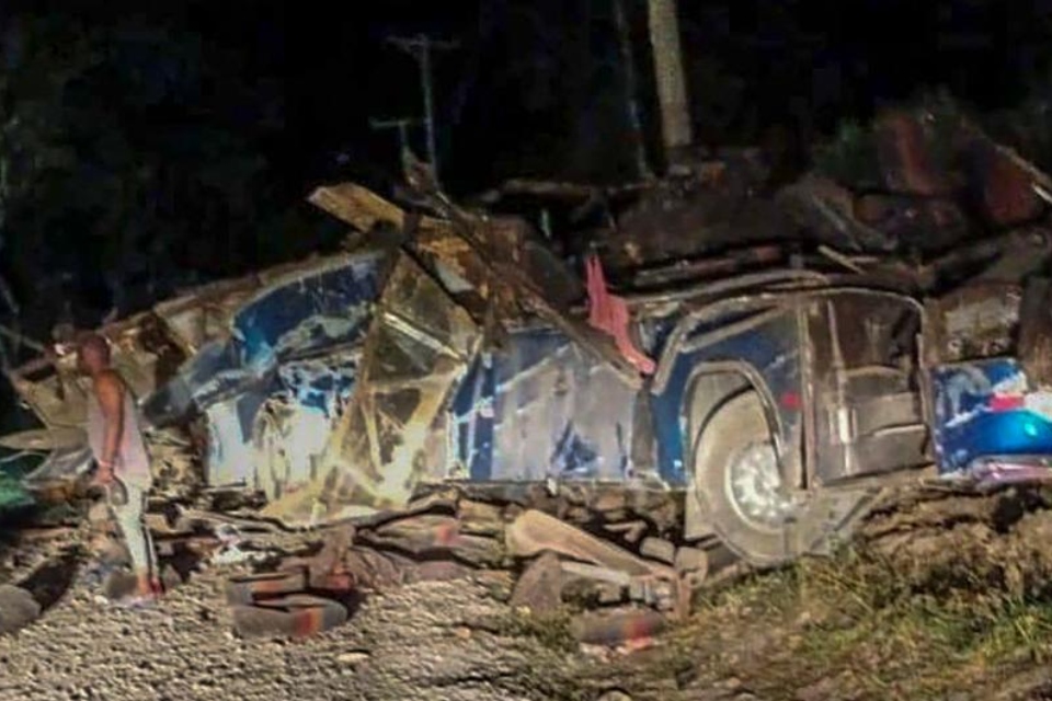 At least 33 people died in a bus crash with migrants in Panama