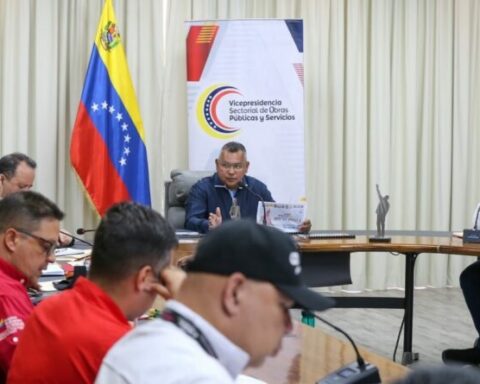 Autoridades evalúan avances del 1x10 del Buen Gobierno en el territorio nacional