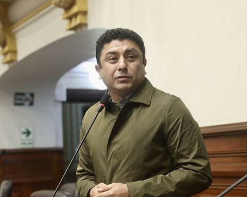 Bancada de Avanza País constitutionally denounces Guillermo Bermejo