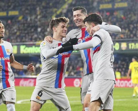 Barcelona reinforces its leadership with victory in Villarreal