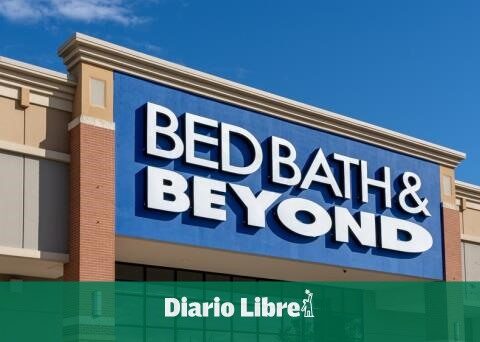 Bed Bath & Beyond sells stock, closes stores