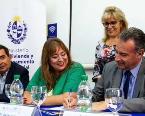 Beneficiaries of the Juntos program will receive oral health care