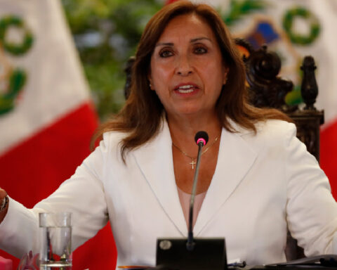 Boluarte summons political leaders this Wednesday the 15th to "address the country's social crisis"