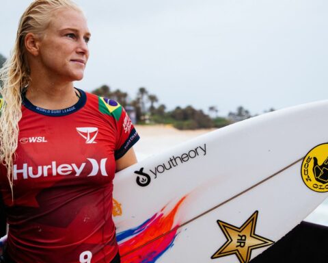 Brazilians fall on the Sunset Beach stage of the World Surfing Circuit