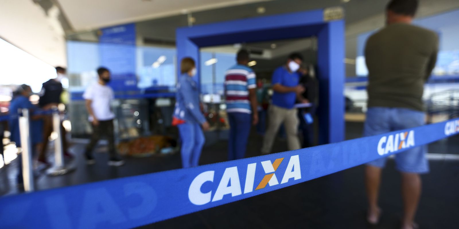 Caixa starts paying salary allowance for 2021 today