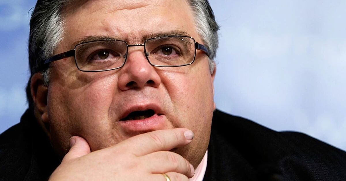 Carstens calls for rethinking regulation of big tech