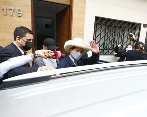 Castillo and his close ties to informal miners found in Sarratea's house