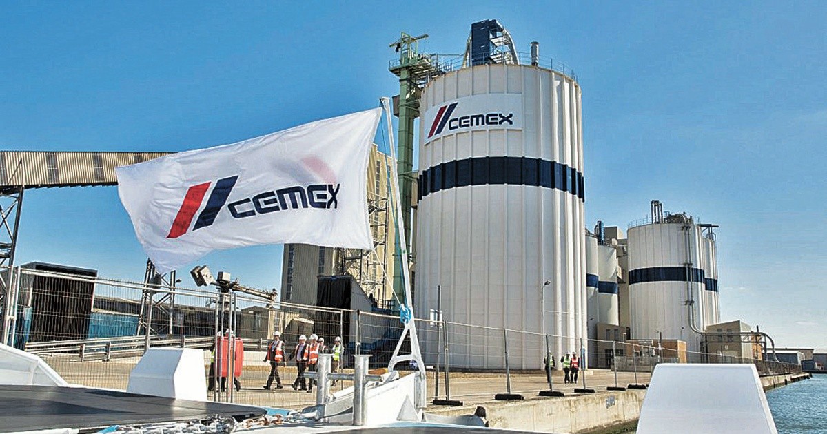 Cemex agreed with ETFuels to transform CO2 into green fuel at a plant in Spain