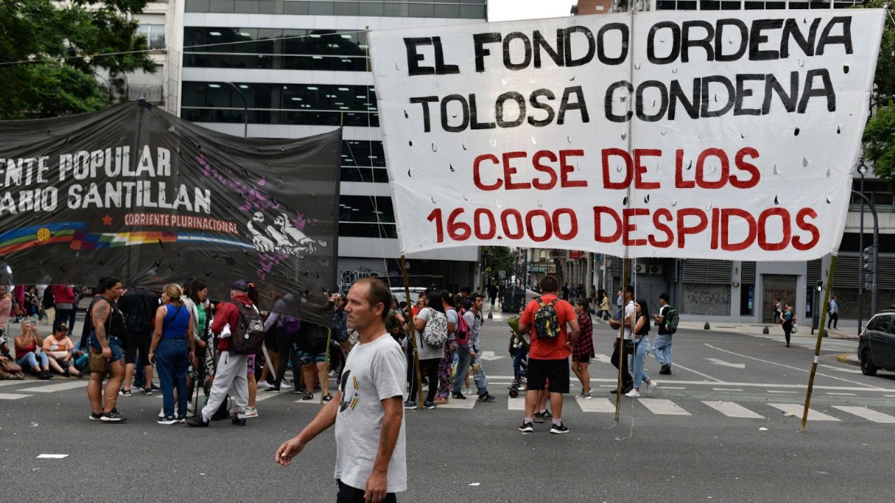 Chaos in the City: picketers cut the 9 de Julio and Corrientes