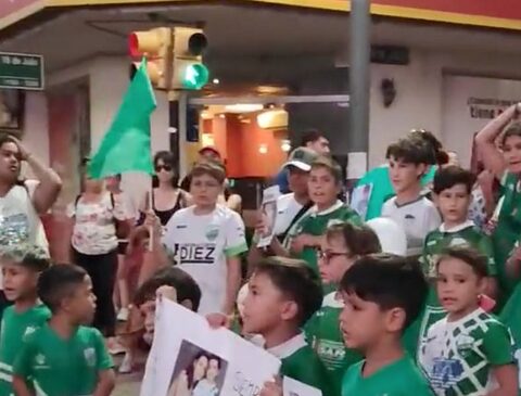Children sang a feminist song in Paysandú and Manini criticized the "gender ideology"