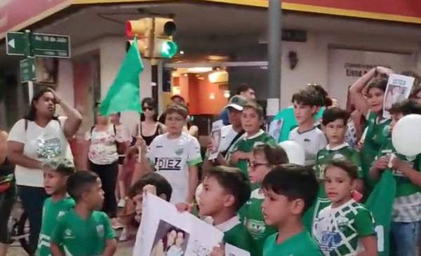 Children sang a feminist song in Paysandú and Manini criticized the "gender ideology"