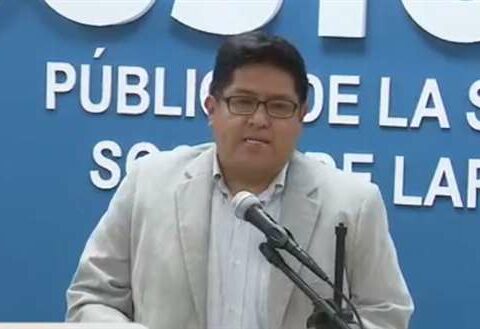 Citizen Community proposes a mixed pension system and the Manager comes out to defend herself