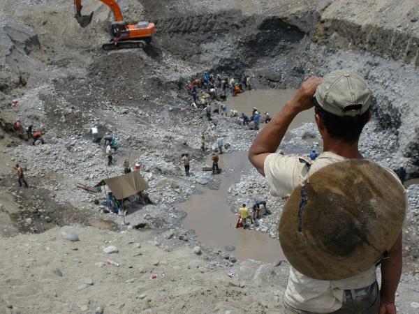 Colombia has intervened almost 1,000 illegal mines in the new Government