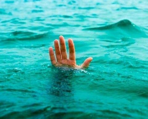 Se ahoga turista colombiano en Miches mientras trataba de salvar a su hija