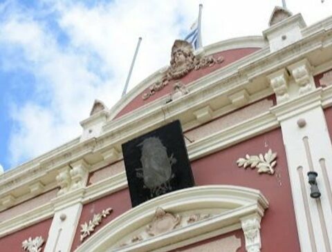 Controversy over the payment of overtime in Artigas: colorados and frontistas point against the mayor