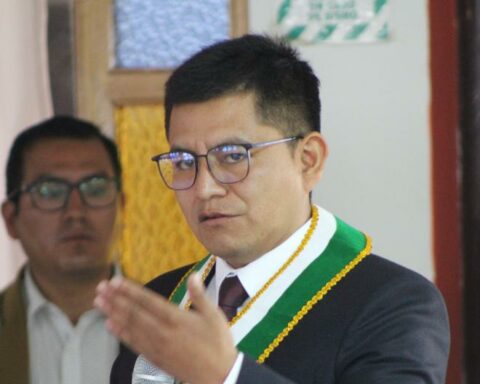 Could the AMPE presidency fall into the hands of Peru Libre today?