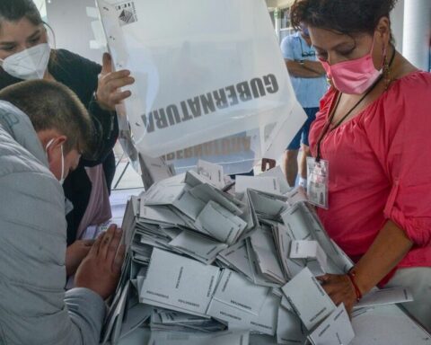 Counting the votes on the day of the election, another challenge posed by the "Plan B"