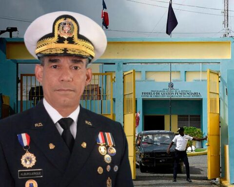 Tribunal aplaza audiencia preliminar contra Alburquerque Comprés para el próximo 22 de marzo