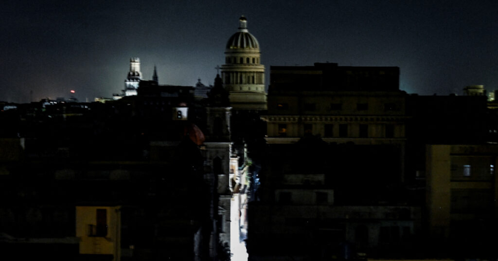 Cuba registers blackout in half of its territory