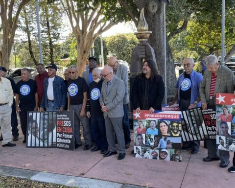 Cuban prisoners and former political prisoners ask the European Union "not finance the dictatorship"