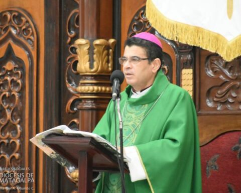 Defenders denounce that the confinement of Monsignor Álvarez is "revenge" of the regime
