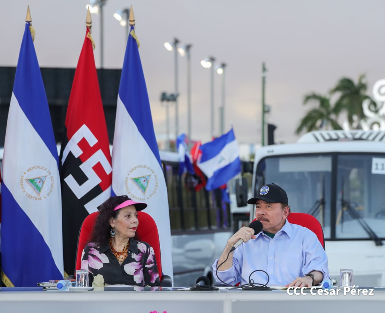 Dictator Ortega delivers 150 buses purchased from Russia to carriers