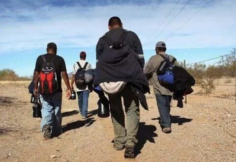 Dominicans continue to travel to the US using Mexico return