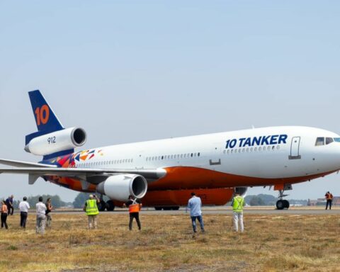 Due to a mechanical failure: THE TEN TANKER will be out of action for 3 days due to forest fires