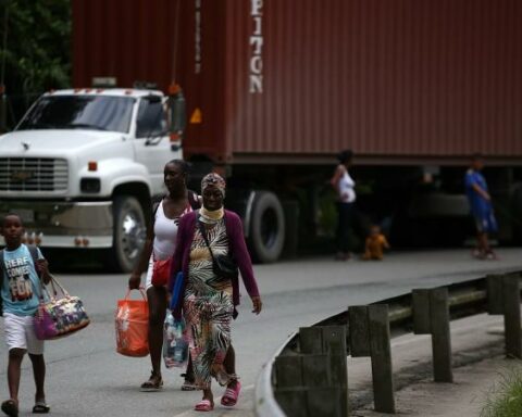 During February there have been 3.6 road blocks per day