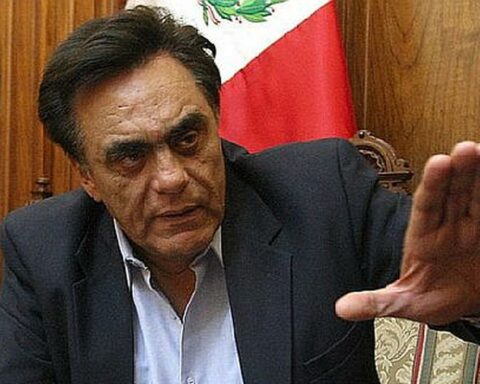 [ENTREVISTA] Luis Gonzales Posada: "Martín Vizcarra urged me a lot to talk to Alan García"