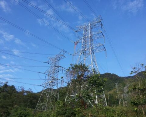 Electricity unions request further analysis to freeze rates