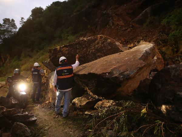 Emergency in Saladito, via Cali, due to landslide