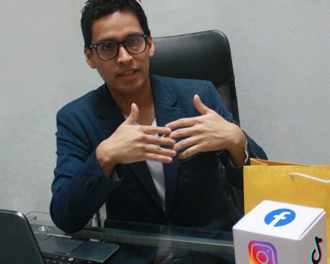 Entrepreneur, learn to attract clients in times of crisis with this free conference