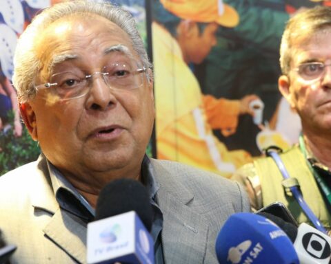 Former Amazon governor Amazonino Mendes dies