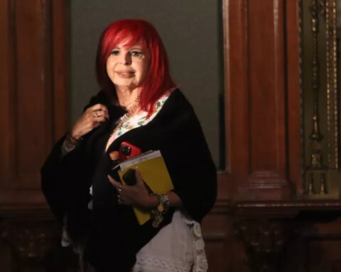 "Fox must give explanations, he is the father of García Luna", revives Sansores