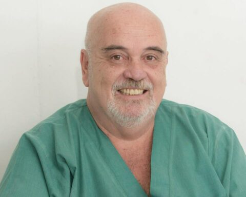 Veterinario, Enrique Rimbaud. Foto: Redes Sociales