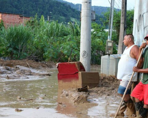 Government will release FGTS for residents of areas affected by rains