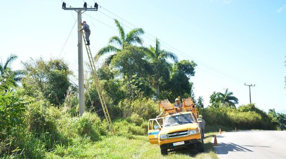 Half of Cuba is without electricity due to a fault that affects from Ciego de Ávila to Guantánamo