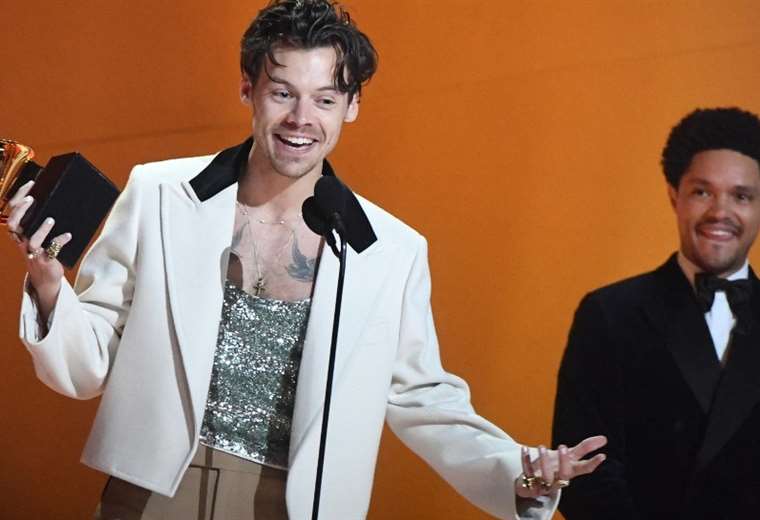 Harry Styles surprises everyone and wins Album of the Year at the 2023 Grammy Awards