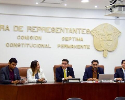 Health reform: socialization began in Congress