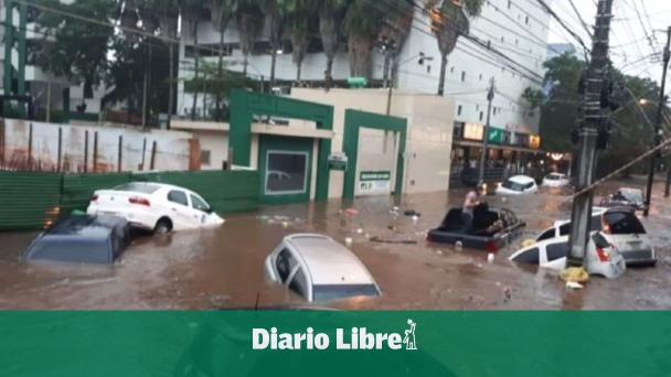 Hundreds homeless after heavy rains in Paraguay