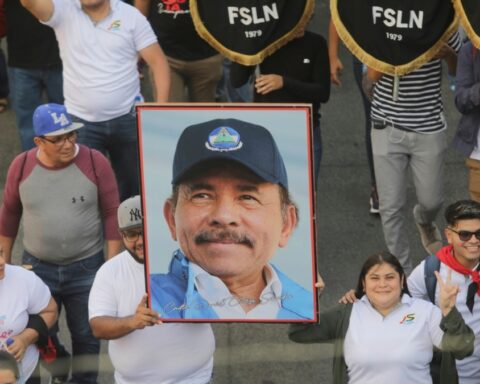 Hundreds of intellectuals express their rejection of Ortega's actions