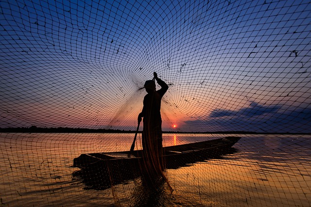 Hurricane aftermath and closures affect Bluefields fishermen