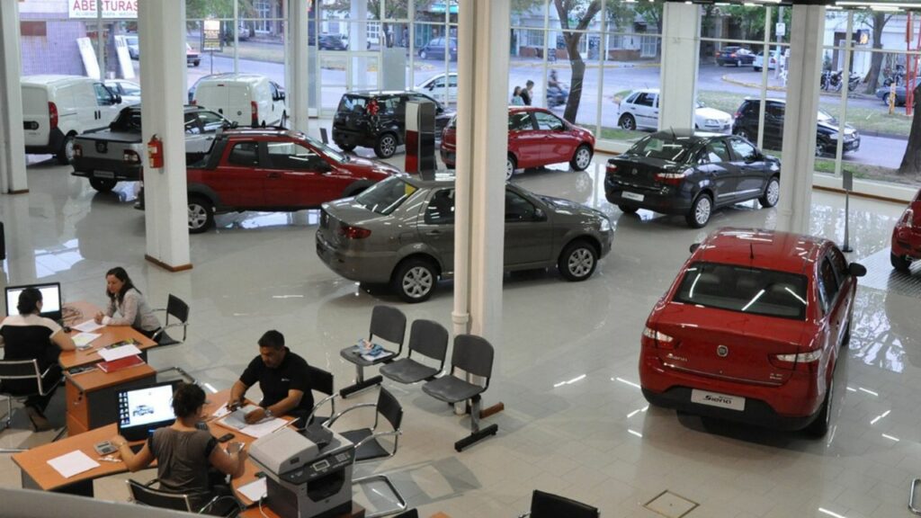 Increase the value limit for cars to pay luxury tax