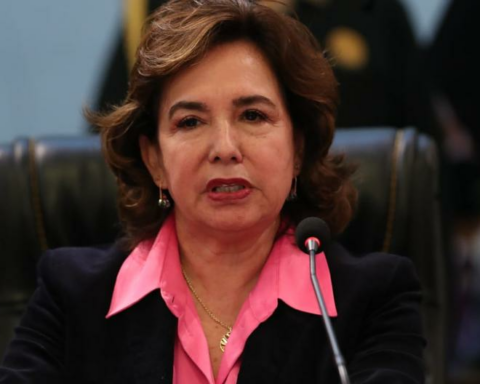 JNJ suspends judge Elvia Barrios from her duties for 60 days