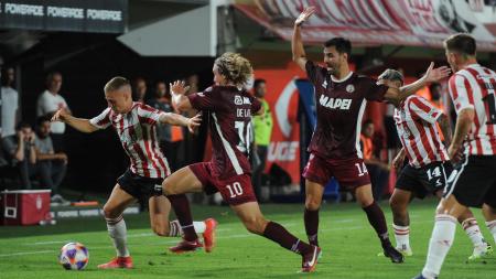 Lanús took a victory for La Plata and is the leader of the Professional League tournament