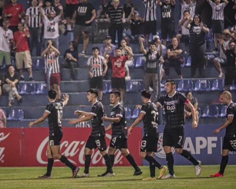 Libertad "resists" and leads the Apertura with a perfect score