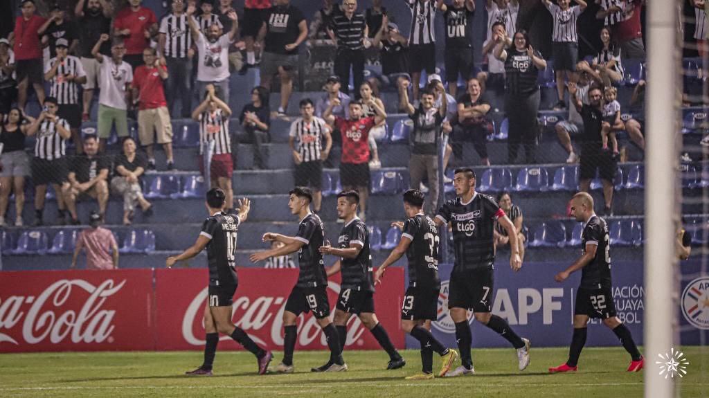 Libertad "resists" and leads the Apertura with a perfect score