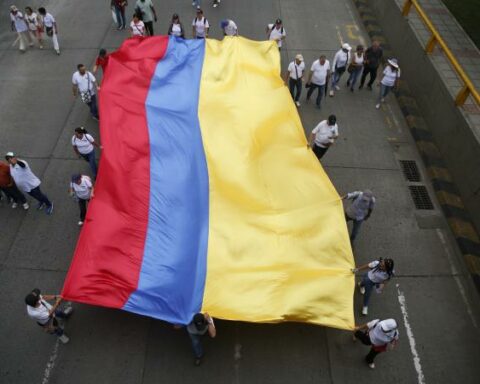 Live: the details of a new meeting between Petro and Maduro