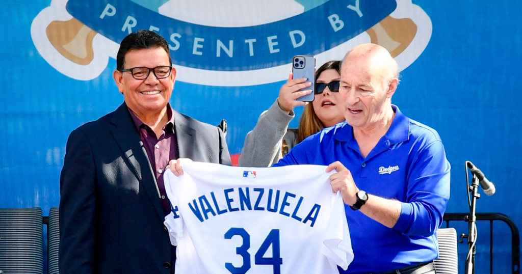 Los Angeles Dodgers to retire jersey number 34 in honor of Fernando Valenzuela